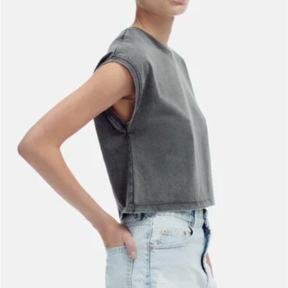 Zara Short-Sleeved T-Shirt in Pearl Grey size Medium - Picture 9 of 11